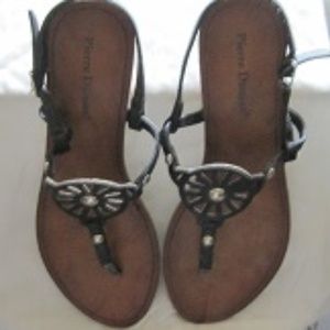 NEW Pierre Dumas Thong Sandal - Size 8-1/2 - Black